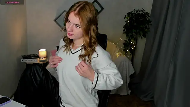 stacey  doll online show from October 8, 2025, 1:29 am