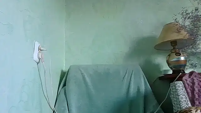 Snapshot of TianaQLove chatting on October 12, 2025, 12:28 pm TianaQLove online show from October 12, 2025, 12:28 pm