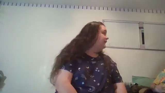 Snapshot of LittleBunny3 chatting on December 21, 2025, 12:02 am LittleBunny3 online show from December 21, 2025, 12:02 am