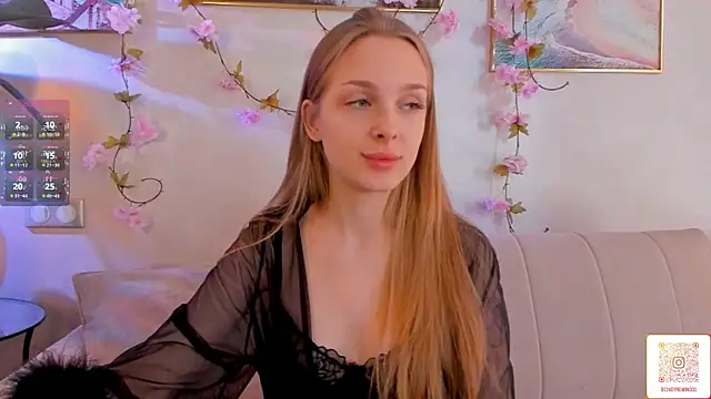 Snapshot of CindyGreen chatting on November 2, 2025, 6:51 am CindyGreen online show from November 2, 2025, 6:51 am