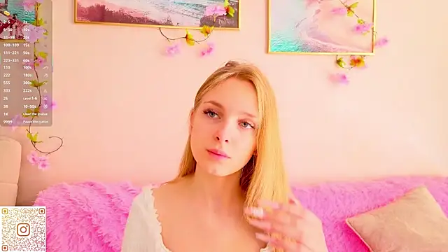 Snapshot of CindyGreen chatting on October 12, 2025, 6:48 am CindyGreen online show from October 12, 2025, 6:48 am