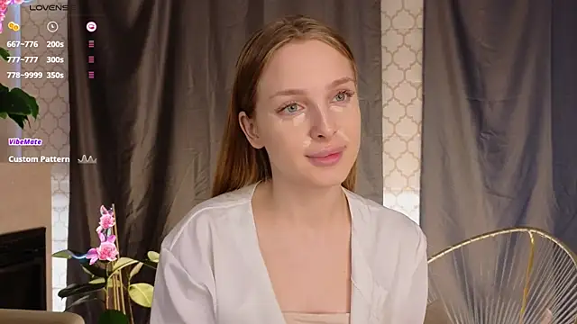 Snapshot of CindyGreen chatting on November 19, 2025, 6:35 am CindyGreen online show from November 19, 2025, 6:35 am