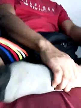 Bosssweet22cm online show from December 18, 2025, 6:45 pm