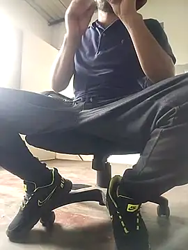 Snapshot of Bosssweet22cm chatting on October 17, 2025, 7:15 pm Bosssweet22cm online show from October 17, 2025, 7:15 pm