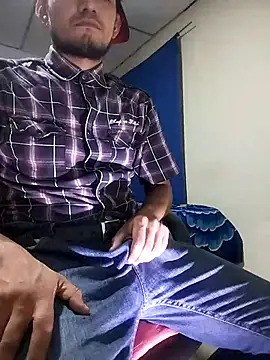 Snapshot of Bosssweet22cm chatting on October 29, 2025, 4:44 am Bosssweet22cm online show from October 29, 2025, 4:44 am