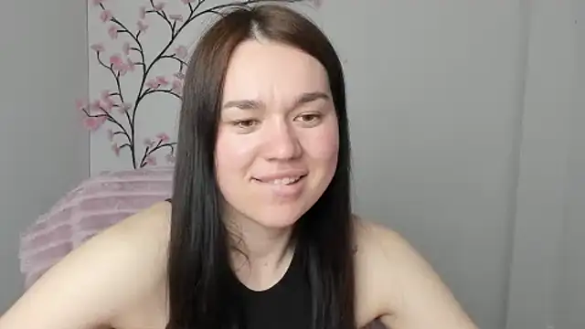 Lola Saymyname online show from May 9, 2026, 12:30 pm