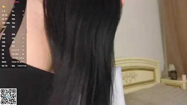 Snapshot of EnricaElis chatting on November 6, 2025, 8:02 pm EnricaElis online show from November 6, 2025, 8:02 pm