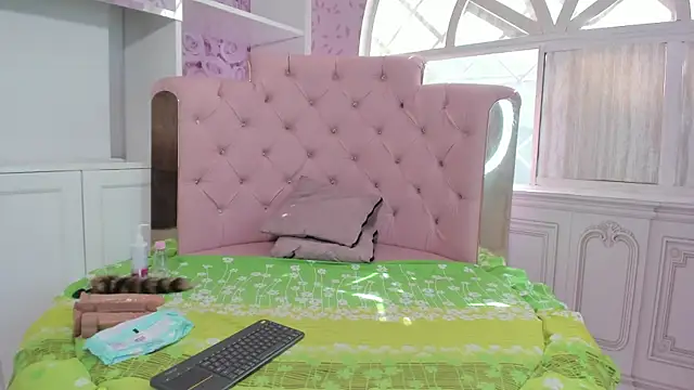 Snapshot of mishell_lovely chatting on November 5, 2025, 2:31 pm mishell lovely online show from November 5, 2025, 2:31 pm