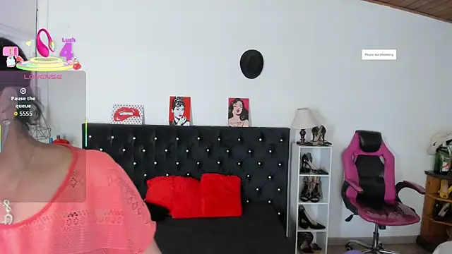 D Martii online show from December 3, 2025, 12:26 pm