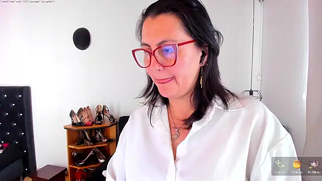 D Martii online show from October 26, 2025, 2:28 pm