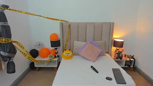 Snapshot of evvaa_moon69 chatting on October 9, 2025, 12:49 pm evvaa moon69 online show from October 9, 2025, 12:49 pm