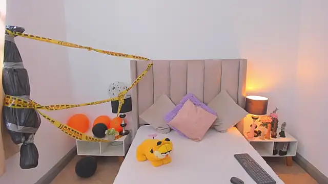 Snapshot of evvaa_moon69 chatting on October 11, 2025, 1:23 pm evvaa moon69 online show from October 11, 2025, 1:23 pm