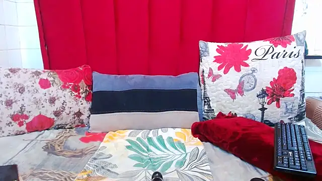 Snapshot of SultryCocoBabe chatting on November 6, 2025, 4:49 am SultryCocoBabe online show from November 6, 2025, 4:49 am