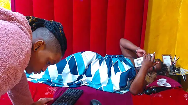 Snapshot of SultryCocoBabe chatting on October 21, 2025, 2:22 am SultryCocoBabe online show from October 21, 2025, 2:22 am