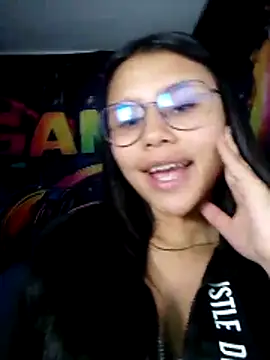 SofieLove 01 online show from May 11, 2026, 7:21 am