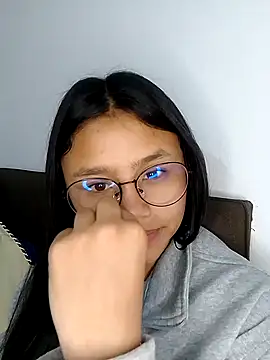 SofieLove 01 online show from March 1, 2026, 7:52 am