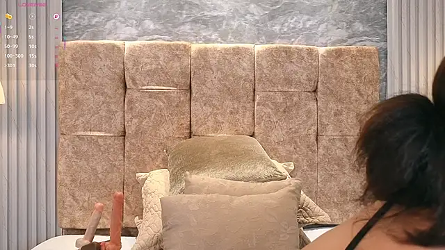 Snapshot of leilapons chatting on March 6, 2026, 6:58 pm leilapons online show from March 6, 2026, 6:58 pm