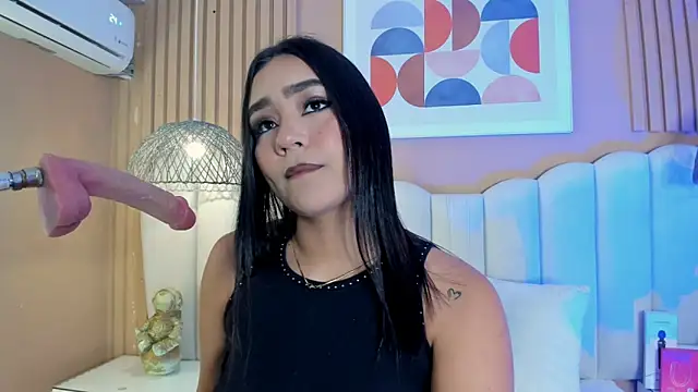 Snapshot of noa_moon chatting on May 20, 2026, 2:41 am noa moon online show from May 20, 2026, 2:41 am