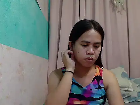 Snapshot of exoticpinay_dolly chatting on November 9, 2025, 3:32 am exoticpinay dolly online show from November 9, 2025, 3:32 am