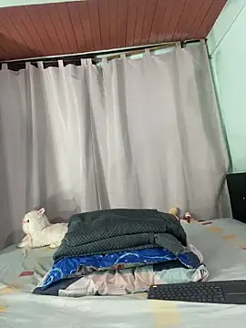 Snapshot of EVAH_LEE_ chatting on February 20, 2026, 1:57 am EVAH LEE online show from February 20, 2026, 1:57 am