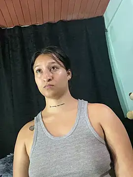 Snapshot of EVAH_LEE_ chatting on May 21, 2026, 3:26 am EVAH LEE online show from May 21, 2026, 3:26 am