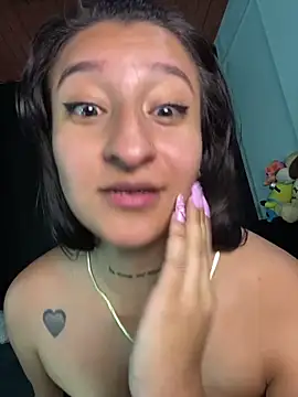 Snapshot of EVAH_LEE_ chatting on March 18, 2026, 12:58 am EVAH LEE online show from March 18, 2026, 12:58 am