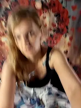 Snapshot of PeachyAriel chatting on May 14, 2026, 5:32 pm PeachyAriel online show from May 14, 2026, 5:32 pm