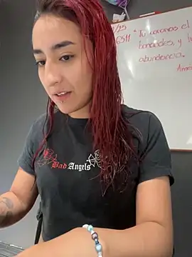 Snapshot of JuliethaDemon_ chatting on December 1, 2025, 12:39 pm JuliethaDemon online show from December 1, 2025, 12:39 pm