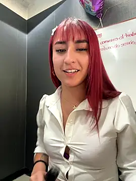 Snapshot of JuliethaDemon_ chatting on November 18, 2025, 4:54 pm JuliethaDemon online show from November 18, 2025, 4:54 pm