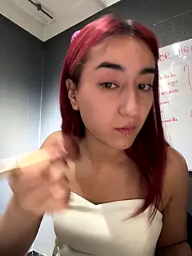 Snapshot of JuliethaDemon_ chatting on October 31, 2025, 12:46 pm JuliethaDemon online show from October 31, 2025, 12:46 pm