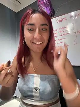 Snapshot of JuliethaDemon_ chatting on November 5, 2025, 1:03 pm JuliethaDemon online show from November 5, 2025, 1:03 pm