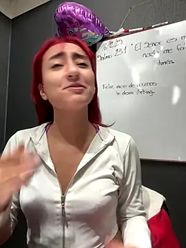 Snapshot of JuliethaDemon_ chatting on December 16, 2025, 1:04 pm JuliethaDemon online show from December 16, 2025, 1:04 pm