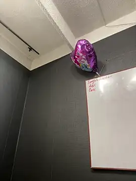 Snapshot of JuliethaDemon_ chatting on October 16, 2025, 1:19 pm JuliethaDemon online show from October 16, 2025, 1:19 pm