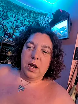 Snapshot of lil-gemini-hippy chatting on April 24, 2026, 8:27 am lil-gemini-hippy online show from April 24, 2026, 8:27 am