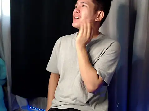 Snapshot of master_kent chatting on March 3, 2026, 11:34 pm master kent online show from March 3, 2026, 11:34 pm