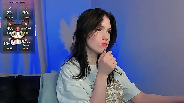 Snapshot of Sophie_SkyAngel chatting on November 19, 2025, 1:44 pm Sophie SkyAngel online show from November 19, 2025, 1:44 pm