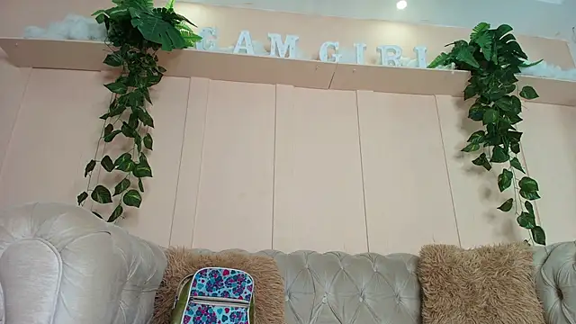 Snapshot of lorena_rubio chatting on October 19, 2025, 12:08 pm lorena rubio online show from October 19, 2025, 12:08 pm