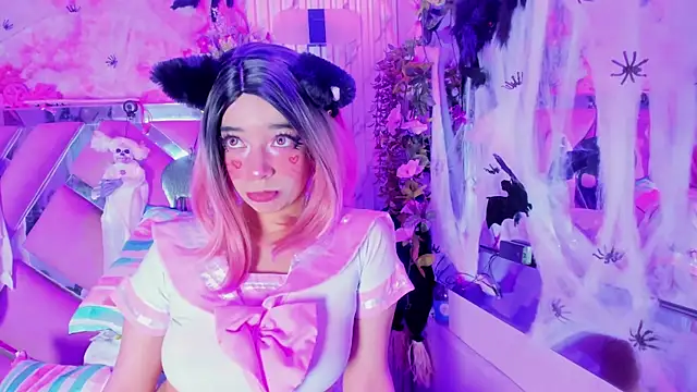 Snapshot of Akane_Hikari_ chatting on November 6, 2025, 7:01 am Akane Hikari online show from November 6, 2025, 7:01 am