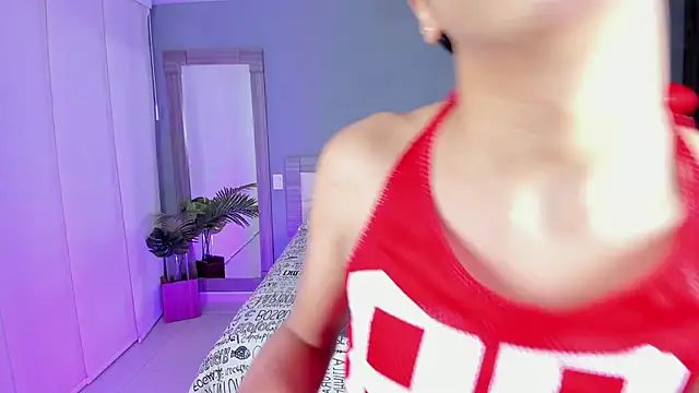 Alaiaguerra online show from October 17, 2025, 7:37 pm