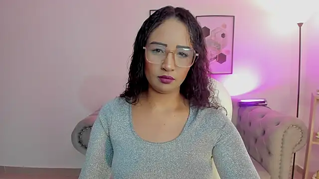 Sharon breezee online show from October 7, 2025, 4:02 am