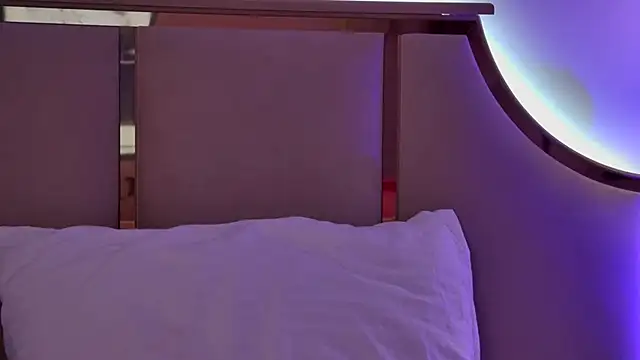 MeganStrain online show from January 7, 2026, 3:22 am