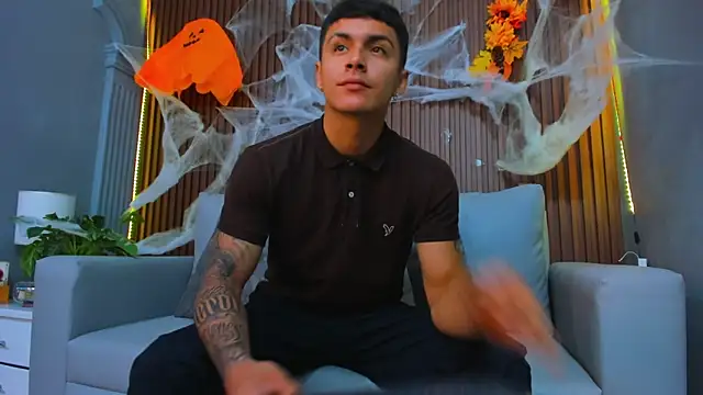 Leo santoro online show from October 30, 2025, 1:31 pm