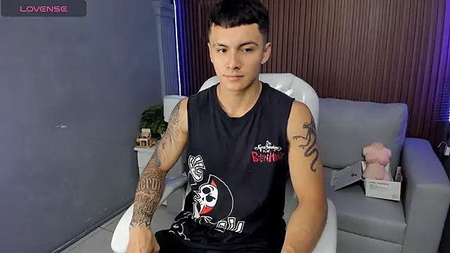 Leo santoro online show from December 20, 2025, 2:09 pm