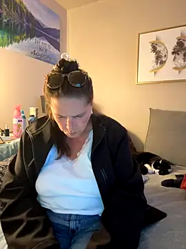 Snapshot of petalsexy chatting on November 2, 2025, 12:48 am petalsexy online show from November 2, 2025, 12:48 am