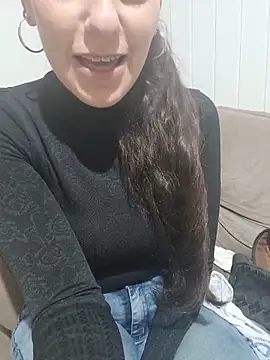 Snapshot of cicinha3657 chatting on June 4, 2026, 5:45 am cicinha3657 online show from June 4, 2026, 5:45 am