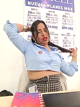 PAULA20- online show from November 11, 2025, 2:12 pm