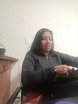 PAULA20- online show from October 11, 2025, 1:12 pm