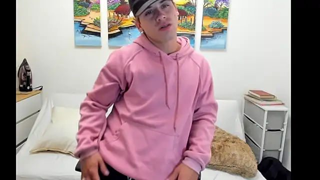 Snapshot of alex-golden chatting on September 18, 2025, 1:36 pm alex-golden online show from September 18, 2025, 1:36 pm