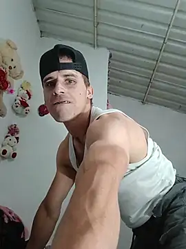 Snapshot of alex-golden chatting on November 26, 2025, 7:25 pm alex-golden online show from November 26, 2025, 7:25 pm