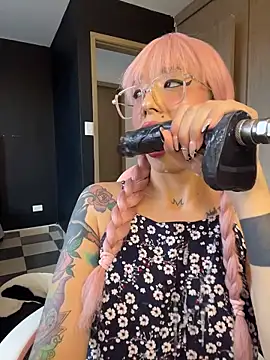 ValentinaBianchi online show from December 16, 2025, 7:40 pm